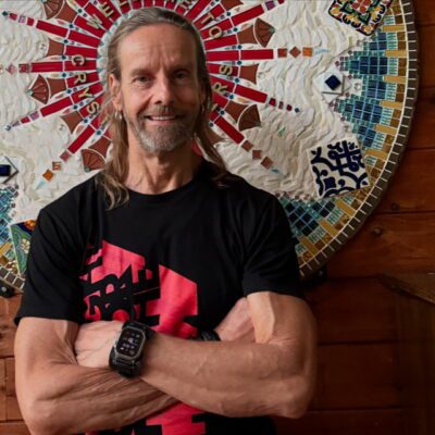 Jost Sauer in front of Art